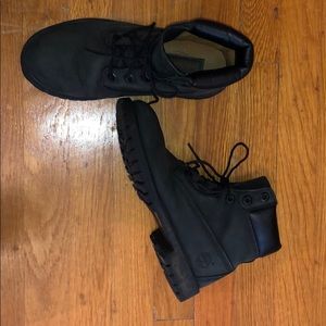 Black timberland boots